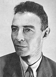 Portrait de J. Robert Oppenheimer (cliquez pour voir la source de l'image)