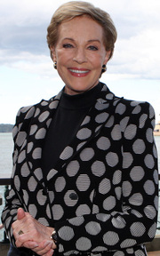 Portrait de Julie Andrews (cliquez pour voir la source de l'image)