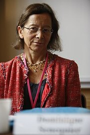 Portrait of Dominique Sénéquier 
(click to view image source)