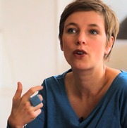 Portrait de Clémentine Autain (cliquez pour voir la source de l'image)