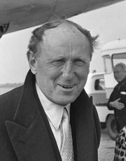 Portrait de Bourvil (cliquez pour voir la source de l'image)