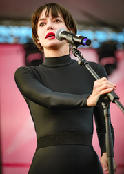Portrait de Meg Myers (cliquez pour voir la source de l'image)